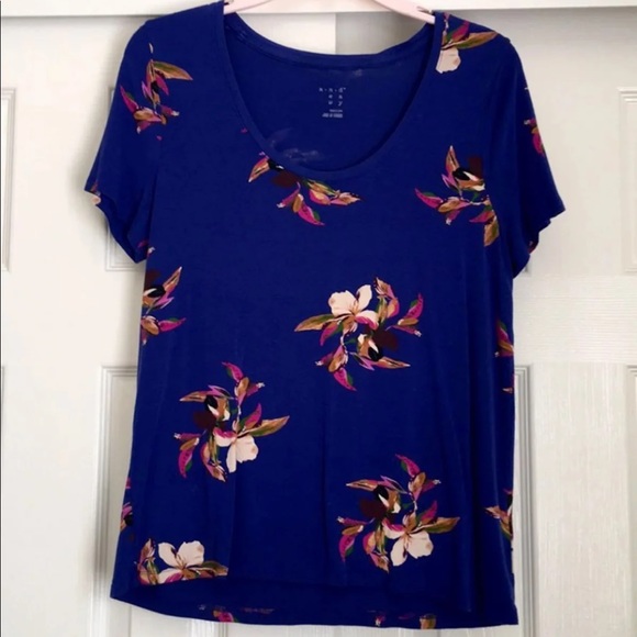 a new day Tops - NWOT T-shirt🌺